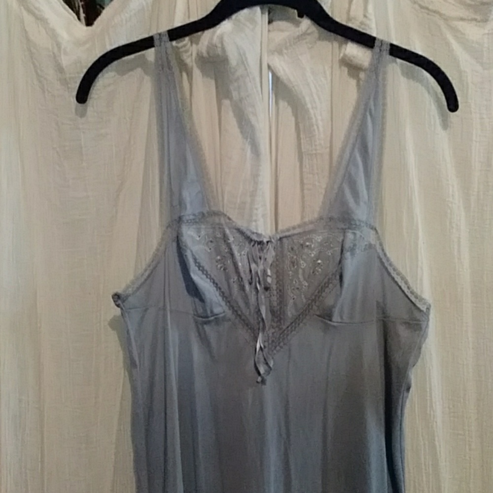 VINTAGE Light Blue/Periwinkle Night Gown